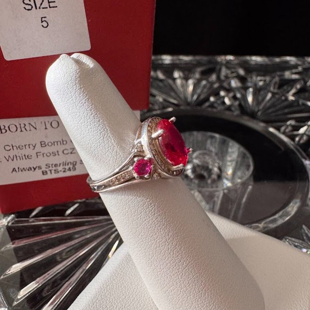 Ryze July Collection Sterling Ring Cherry Bomb Crystal/White Frost CZ Sz 5 - Picture 2 of 3